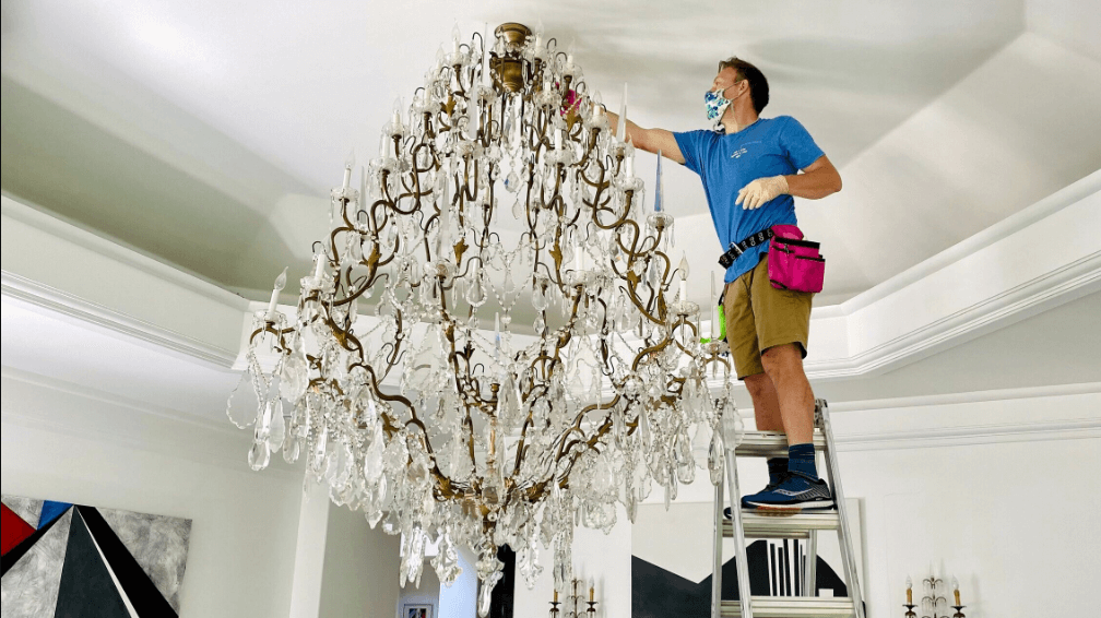 chandelier cleaning service