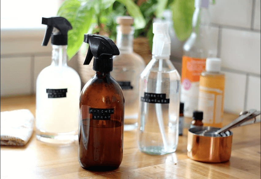 glass cleaning bottles